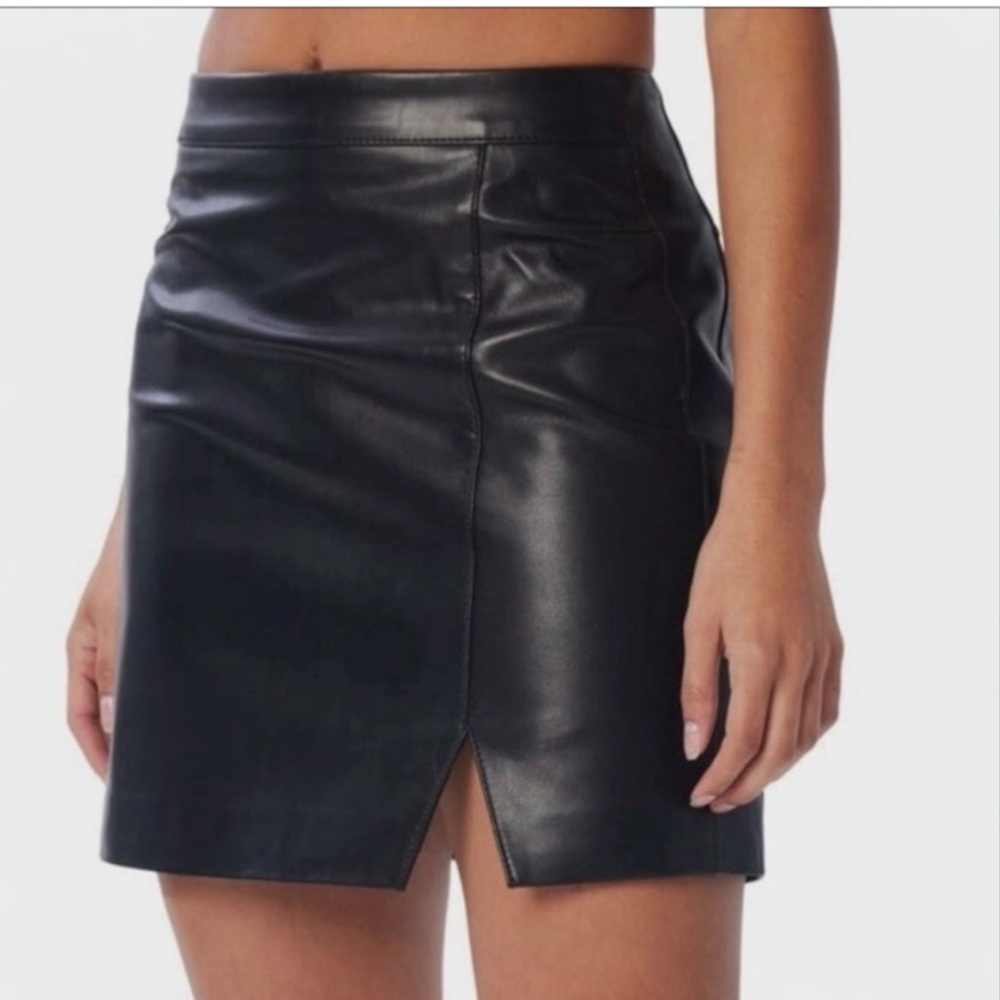 NWT New Lita by Ciara sold by Revolve. Lamb leather mini skirt size 8 - Picture 3 of 9